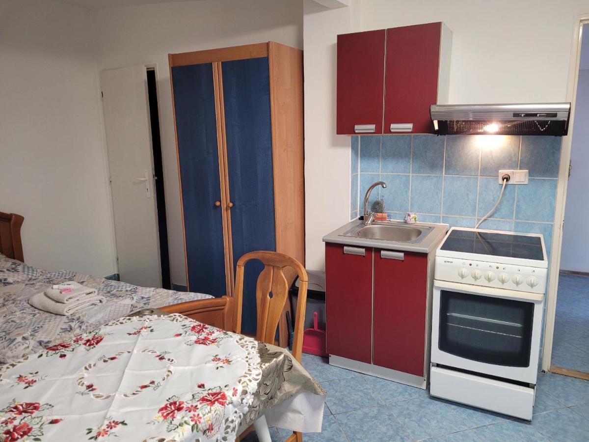 Penzion Duong Apartments 카를로비바리 외부 사진