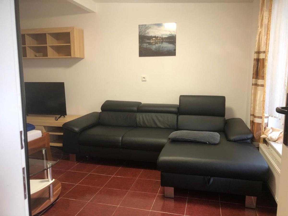 Penzion Duong Apartments 카를로비바리 외부 사진